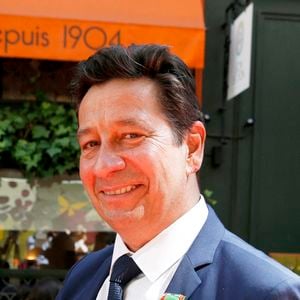 Laurent Gerra tient le rôle principal du téléfilm Un père idéal, diffusé ce mercredi 29 avril sur France 2.

Laurent Gerra reçoit les insignes de Chevalier dans l'ordre du Mérite Agricole des mains de Monsieur Georges Blanc, chef triplement étoilé, au Restaurant Léon de Lyon à Lyon, France. © Pascal Fayolle/Bestimage