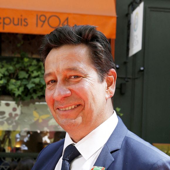 Laurent Gerra tient le rôle principal du téléfilm Un père idéal, diffusé ce mercredi 29 avril sur France 2.

Laurent Gerra reçoit les insignes de Chevalier dans l'ordre du Mérite Agricole des mains de Monsieur Georges Blanc, chef triplement étoilé, au Restaurant Léon de Lyon à Lyon, France. © Pascal Fayolle/Bestimage