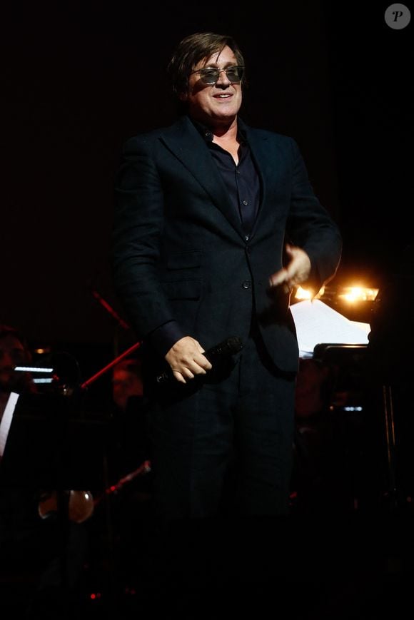 Exclusif - Thomas Dutronc - Spectacle symphonique "Aznavour Célébration - l'hommage officiel" en clôture du centenaire de la naissance de C. Aznavour au palais des Congrès à Paris le 23 novembre 2024. © Christophe Clovis / Bestimage