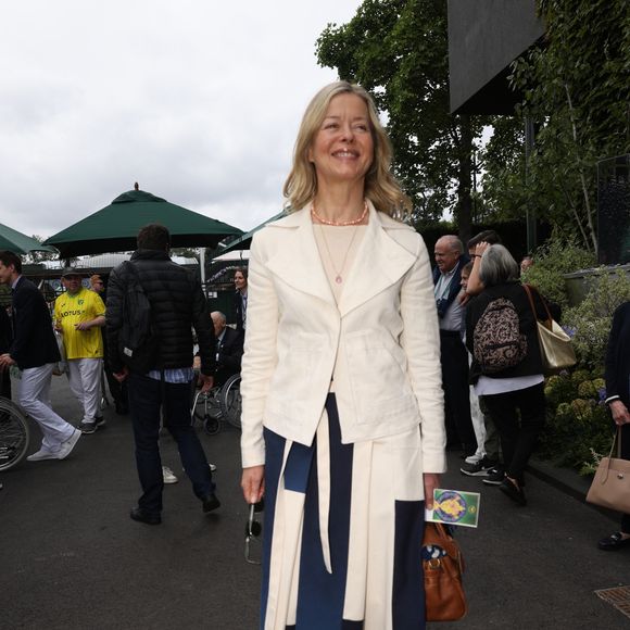 Fille du duc de Kent, cousin de la défunte reine Élisabeth II mais aussi plus ancien membre de la famille royale britannique encore en activité, Helen a indiqué craindre pour la santé de son papa Edward 

Lady Helen Taylor à Wimbledon le 11 juillet 2024 à Londres © Tim Merry/MirrorPix/Bestimage