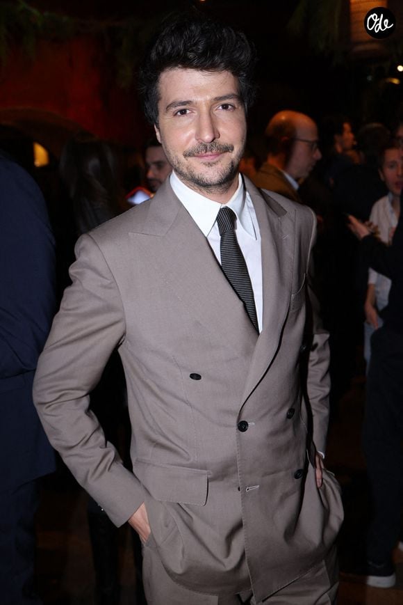 Eliot Deval a assisté au lancement du livre d'Alexandre Delvecchio « Nous vivions côte à côte », organisé par Five Eyes Production au Buddha Bar à Paris, en France, le 9 janvier 2026. Photo de Jérôme Domine/ABACAPRESS.COM