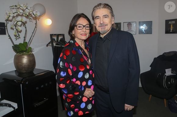 Exclusif - No Web No Blog - Nana Mouskouri, Serge Lama - Backstage du concert de Serge Lama à la salle Pleyel à Paris, France, le 23 novembre 2017. 
© CVS/Bestimage
