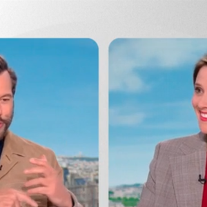 Après l'interview, Mélanie Taravant a partagé sur Instagram une photo d'elle en train de sourire face à l'acteur sur le plateau, accompagnée d'une légende enthousiaste.


Mélanie Taravant en admiration au côté Laurent Lafitte sur le plateau du JT de France 2 - capture d'écran France 2