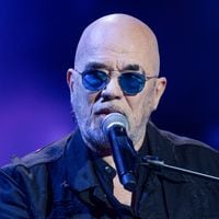 "J'ai un vrai problème, je vais essayer de le régler” : Pascal Obispo évoque son état qui l'empêche de faire une tournée