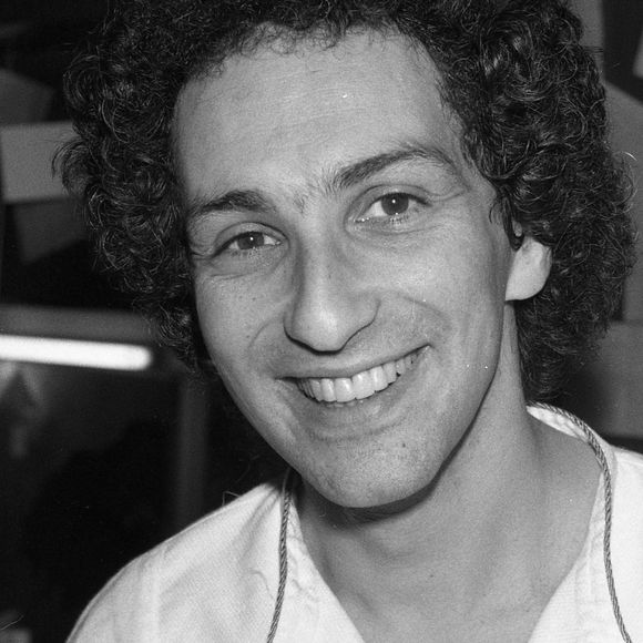 Ayant perdu son père en 1992, sa soeur en 1997 puis sa mère en 2018, Raphaël Hamburger a poursuivi ses rêves dans la musique et a même été initiateur de la deuxième version de Starmania, l'opéra-rock lancé par son père en 1979.

Archives - Premier concert de Michel Berger au Palais des Sports à Paris. Le 17 mai 1983 © Jean-Claude Woestelandt / Bestimage