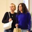 Lily-Rose Depp, toujours aussi amoureuse de sa compagne, elles se sont offert un dîner ensemble à Los Angeles