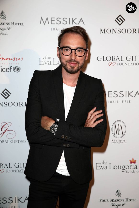 Il ne souhaitait pas être constamment exposé au regard des autres et à la notoriété.

Christophe Willem - Photocall au dîner du Global Gift Gala au profit de L'Unicef France Frimousses de Créateurs, de The Global Gift Foundation et The Eva Longoria Foundation, organisé au Four Seasons Hôtel George V à Paris, le 25 mai 2015.