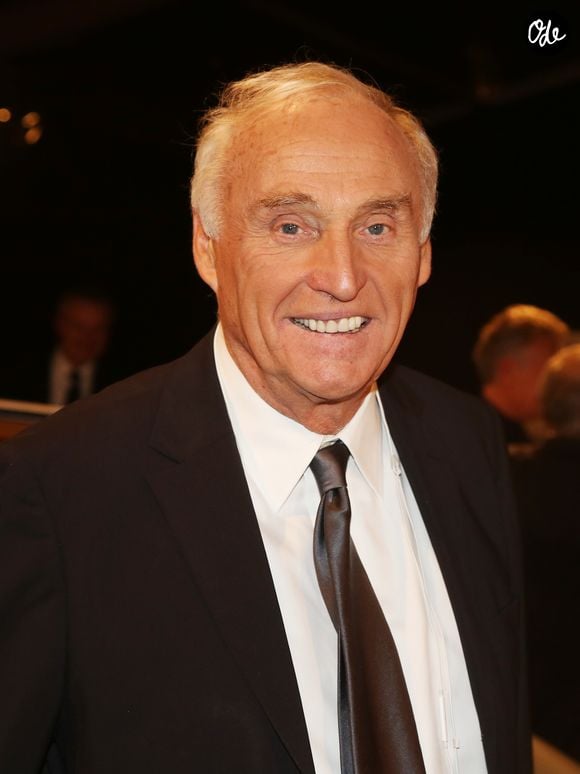 “Jean-Marc Sylvestre est décédé et ces mots sont difficiles à écrire, parce qu’il était un ami cher mais plus encore parce qu’il était l’antithèse de la mort. Un homme de rires, d’enthousiasme, de colères aussi soudaines que vite passées aussi." 

Jean-Marc Sylvestre lors de la soirée d'inauguration de l'exposition 'Concept Cars' à l'Hôtel National des Invalides à Paris le 31 Janvier 2017. © Denis Guignebourg/Bestimage