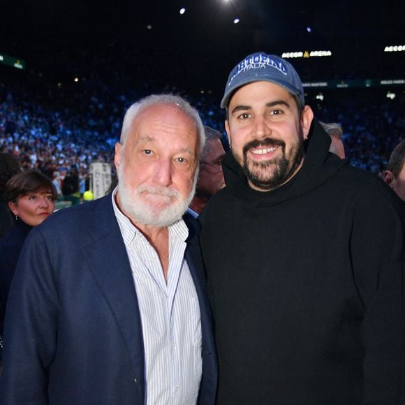 avait répondu à une question sur son hyperactivité. Il est vrai qu'il tourne beaucoup et ce pour plusieurs raisons. Il explique : 

Francois Berléand, Artus - Célébrités en tribunes lors des demi- finales du tournoi de tennis ATP Masters 1000 de Paris (Paris Rolex Master ) à l'Accor Arena - Palais Omnisports de Paris-Bercy - à Paris, France, le 2 novembre 2024. © Veeren/Bestimage