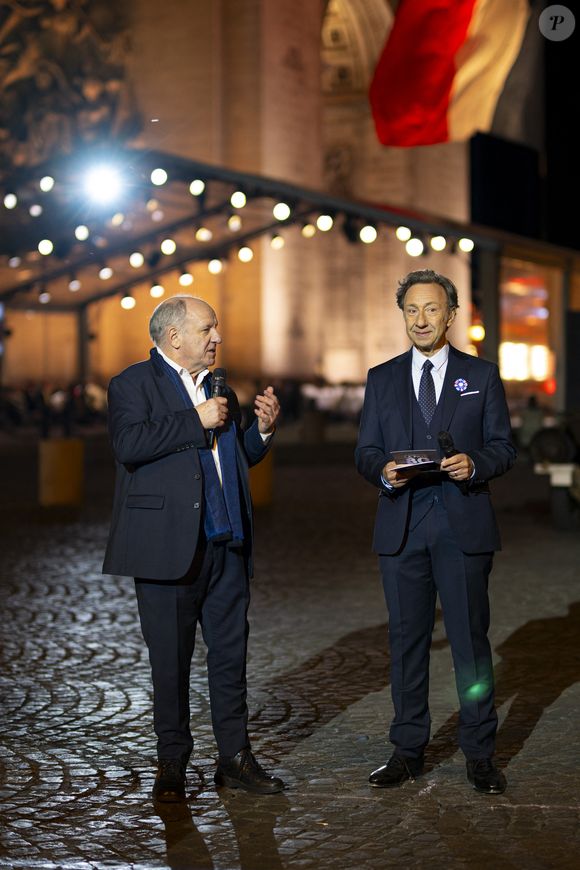 Exclusif - Denis Peschanski, Stéphane Bern - Emission "Le concert pour la paix" sur les Champs-Elysées à Paris, retransmis en direct sur France 2, le 8 mai 2025. © Christophe Clovis - Pierre Perusseau / Bestimage