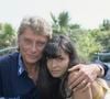 Elle s’est fait connaître à 19 ans en épousant Johnny Hallyday, avec qui elle est restée mariée jusqu’en 1995.

En France, à Ramatuelle, Johnny Hallyday et Adeline Blondieau dans sa propriété La Lorada, le 27 juin 1994.

© Michel Croizard via Bestimage