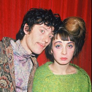 Catherine Ringer croise le regard de Fred Chichin. Ce sera l’amour d’une vie...

Archives : Fred Chichin et Catherine Ringer aux Victoires de la musique. © RINDOFF-PATERSON / BESTIMAGE