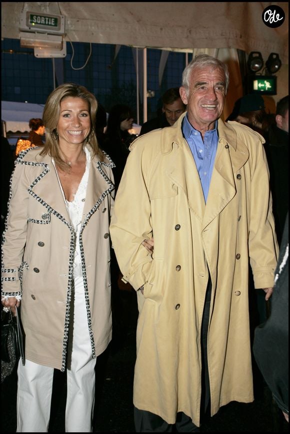 La légende du cinéma s'est éteinte il y a cinq ans, le 6 septembre 2021, à l'âge de 88 ans. 

Jean-Paul Belmondo et Natty lors du spectacle "Saltimbanco" du Cirque du Soleil, le 7 avril 2005 à Boulogne-Billancourt.

© RINDOFF-BAHI / BESTIMAGE