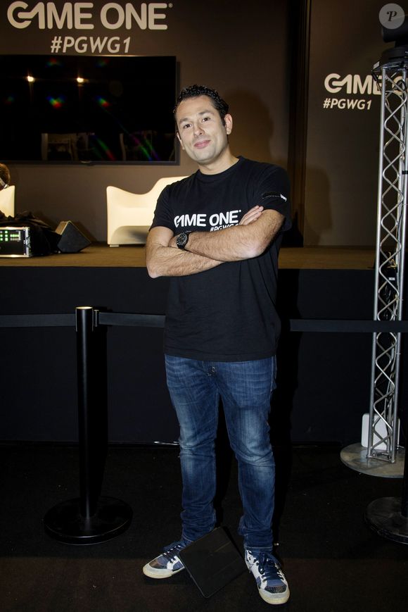 "23 ans de télévision… et l'annonce la plus difficile de ma carrière. Dire au revoir à Game One, la chaîne où j’ai grandi, où je suis littéralement né en tant qu’animateur."

Julien Tellouck - Ouverture du salon du jeu vidéo "Paris Games Week – le jeu vidéo fait son show" à la Porte de Versailles à Paris, le 28 octobre 2014.