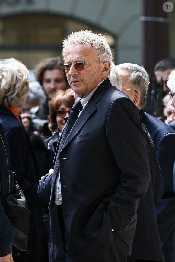Nelson Monfort lors de la cérémonie d'enterrement de Daniel Bilalian à l'église Saint-Pierre de Neuilly-sur-Seine, près de Paris, France, le 22 mai 2025. Photo by Firas Abdullah/ABACAPRESS.COM