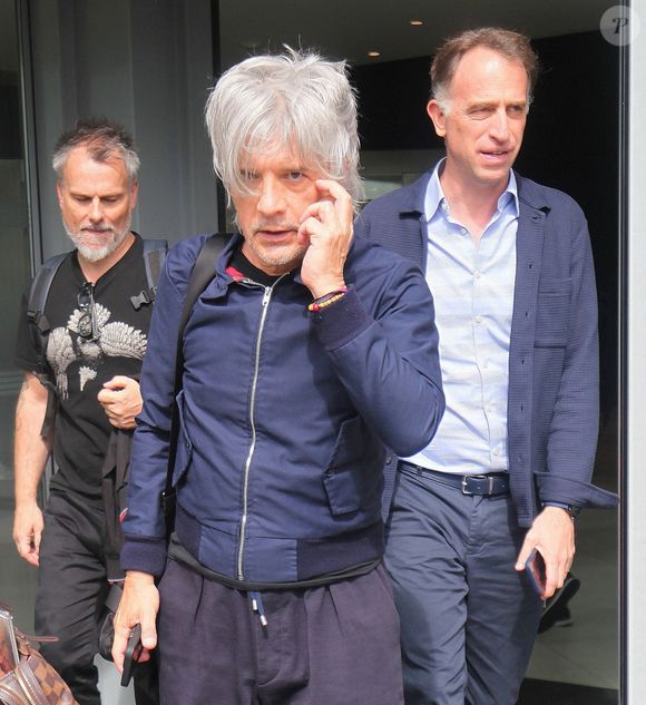 Exclusif - Nicola Sirkis - Les célébrités quittent les studios de RTL à Neuilly-sur-Seine, le 9 septembre 2024.
© Jonathan Rebboah / Panoramic / Bestimage