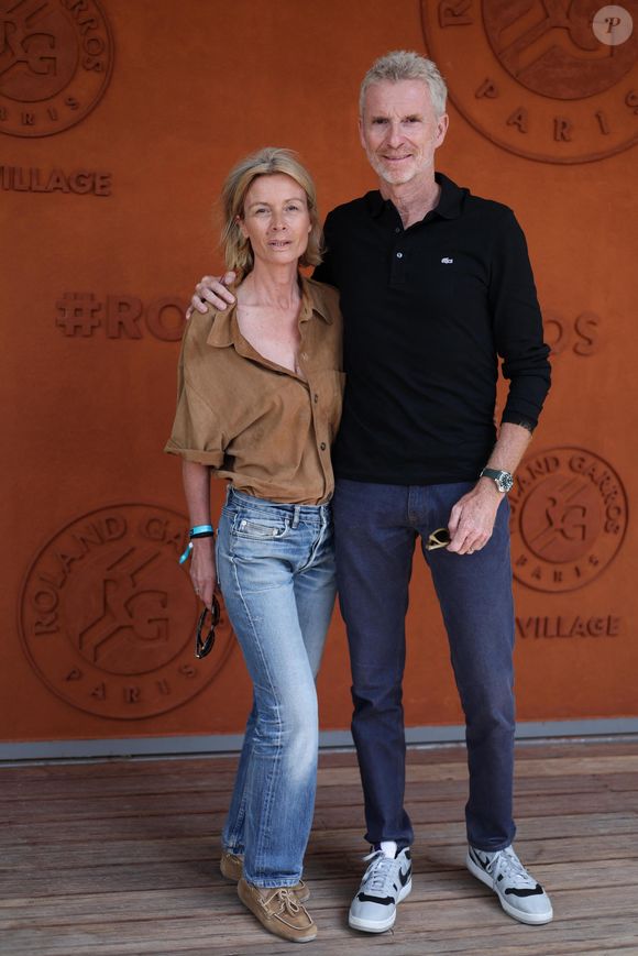 Denis Brogniart et sa femme Hortense au village lors des Internationaux de France de Tennis de Roland Garros 2025. Paris, le 29 mai 2025.
© Moreau/Jacovides/Bestimage