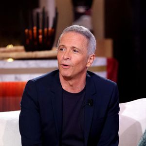 Samuel Étienne a vécu un moment très embarrassant lors d’un live sur sa chaîne Twitch.
Samuel Etienne lors de l'enregistrement de la nouvelle émission "Bertrand n'a pas sommeil", présentée par B.Chameroy sur France 2. © Dominique Jacovides / Bestimage