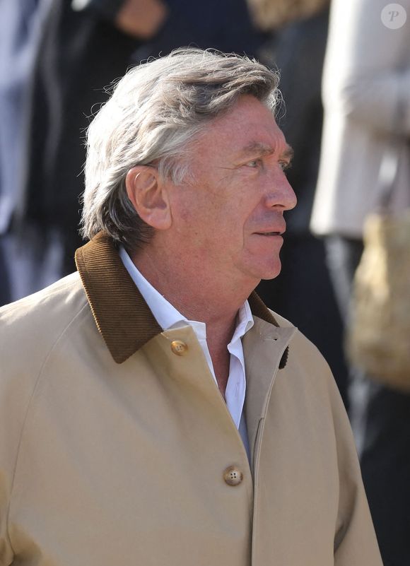 Jacques Legros - Sorties des obsèques de Etienne Mougeotte en l'église Saint-François-Xavier à Paris. Le 13 octobre 2021
© Jacovides-Clovis / Bestimage