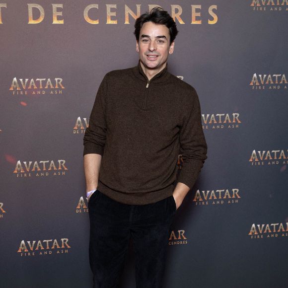 Le présentateur de télévision français Julian Bugier assiste à la première européenne d’« Avatar : Fire And Ash » le 5 décembre 2025 à la « Seine Musicale » de Boulogne-Billancourt, près de Paris, en France. Photo d'Alexis Jumeau/ABACAPRESS.COM