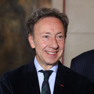 Exclusif - Stéphane Bern lors de sa nomination comme Pape du Patrimoine lors de la Saint Clément au restaurant Alain Ducasse Baccarat, à Paris, France, le 20 novembre 2025. © Denis Guignebourg/Bestimage
