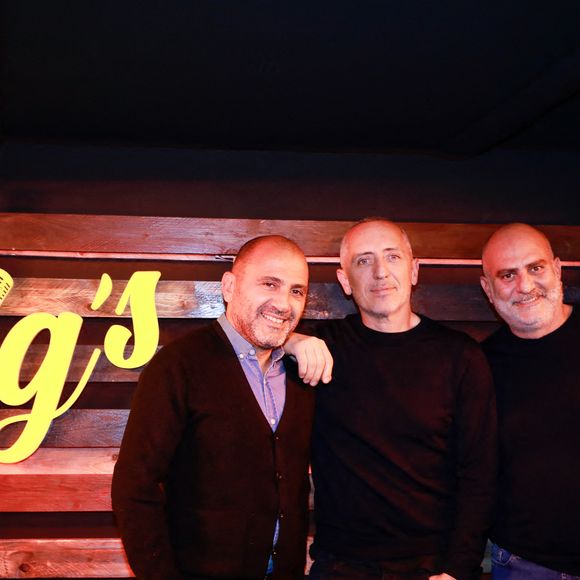 Exclusif - Gad Elmaleh, William Azoulay et Stephane Cohen -  Le célèbre humoriste Gad Elmaleh a inauguré lundi 3 février 2025 Le Vig’s, un tout nouveau Comedy Club situé sur le Vieux-Port de Marseille.
© Franz Chavaroche / Bestimage