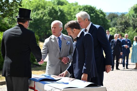 Déambulation d'Emmanuel Macron, président de la République Française, et de la Première dame Brigitte Macron, dans les jardins du château de Windsor avec le roi Charles III d'Angleterre et Camilla Parker Bowles, reine consort, le 9 juillet 2025.
© Jeanne Accorsini / Pool / Bestimage