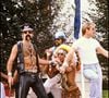 Ils travaillent à préserver l’ADN du groupe tout en adaptant ses chansons à de nouveaux supports et collaborations.

Le groupe Village People à Deauville en 1980.