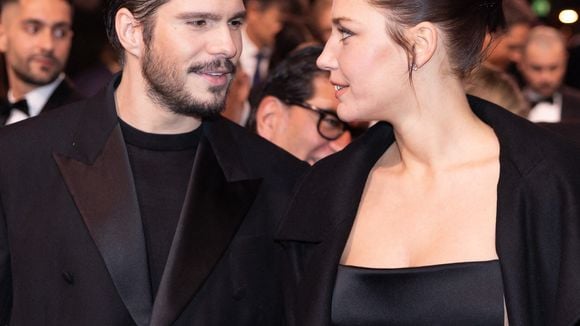 Adèle Exarchopoulos et François Civil esquivent le tapis rouge et apportent leur soutien à leur amie Géraldine Nakache