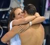 De son côté, Laure Manaudou vit dans une maison située près d'Arcachon, dans le Sud-Ouest.

Archives - Laure Manaudou enlace son frère Florent Manaudou, médaille d'or aux Jeux Olympiques de 2012 à Londres, le 3 août 2012. 
© Xinhua / Panoramic / Bestimage