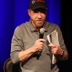Chuck Norris fait la promotion de l'eau CForce lors du "Supanova Comic Con and Gaming Expo" au centre de convention de Perth en Australie, le 23 juin 2018.
Backgrid Australia / Bestimage