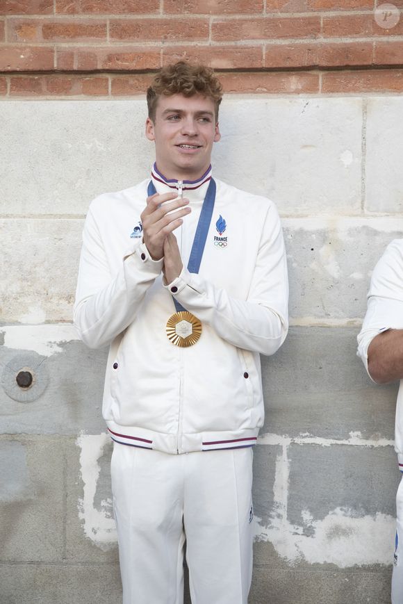 Les Toulousains ont accueilli avec ferveur Léon Marchand, après sa performance aux Jeux Olympiques de Paris 2024 sur la place du Capitole le 18 septembre 2024. 

© Frédéric Maligne/Bestimage