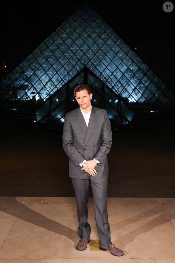 Raphaël Quenard au Grand Dîner du Louvre à Paris. Le 4 mars 2026. © Backgrid USA / Bestimage