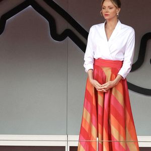 La princesse Charlene de Monaco - Monaco E-Prix 2025, Round 7, le 4 mai 2025. Le pilote Sébastien Buemi a remporté la course devant Oliver Rowland suivi par Nick Cassidy C'est la 8eme édition du Monaco E-prix. A l’occasion de la 11eme saison du Championnat du Monde ABB FIA Formula E, les monoplaces de 3eme génération ont parcouru les rues de la Principauté. © Claudia Albuquerquet/Bestimage