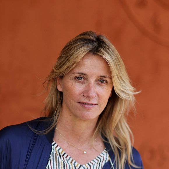 Sarah Poniatowski s'est imposée comme l'une des designers et décoratrices d'intérieur les plus prisées du Tout-Paris.

Sarah Poniatowski au village lors des Internationaux de France de Tennis de Roland Garros. Jacovides / Moreau / Bestimage