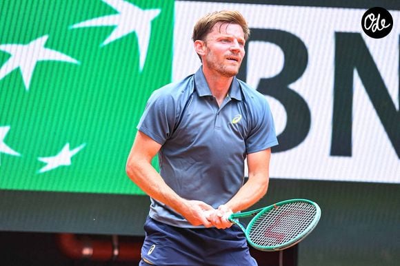David Goffin fait lui aussi partie de l'aventure et apparaît à plusieurs reprises sur le diaporama. Les deux amis semblent savourer ces quelques jours loin des courts, dans une ambiance particulièrement décontractée.

David Goffin - Entraînement lors des internationaux de France de Tennis de Roland Garros 2026 (18 mai - 7 juin 2026), le 20 mai 2026. 
© Baptiste Autissier / PsnewZ / Bestimage