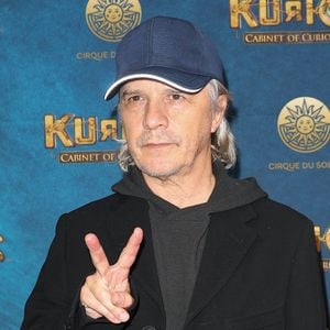 Semi-exclusif - Nicola Sirkis - Première du spectacle du Cirque du Soleil "Kurios, Cabinet des curiosités" à Chatou le 21 novembre 2023. © Coadic Guirec/Bestimage