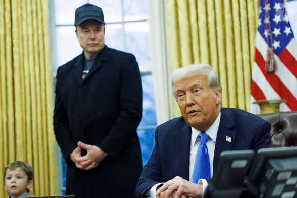 Le président Donald Trump et Elon Musk, accompagné de son fils X, donnent une conférence de presse pour défendre les premières coupes budgétaires du Department of Government Efficiency (DOGE) dirigé par le patron de Space X et Tesla.
Washington, le 11 février 2025.
©Photo Press Service / BESTIMAGE