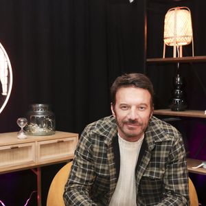 Exclusif - Samuel Le Bihan pose lors d'un interview chez Webedia à Levallois-Perret le 4 novembre 2024. © Jack Tribeca / Bestimage