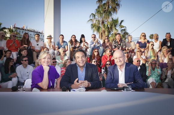 le talk show incontournable de France 5

Exclusif -  Anne-Elisabeth Lemoine, Patrick Cohen, Pierre Lescure - Emission "C à vous" lors du 76ème Festival International du Film de Cannes . © Jack Tribeca / Bestimage