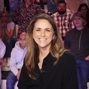 Le 14 janvier 2026, la journaliste de 56 ans a révélé être atteinte d’une maladie neurodégénérative rare, diagnostiquée récemment, qui aurait pu bouleverser son quotidien.

Exclusif - Valérie Benaim, sur le plateau de l'émission "Tout Beau, Tout N9uf - TBT9" présentée par C.Hanouna, et diffusée en direct sur W9, Paris, France, le 14 janvier 2026. © Jack Tribeca / Bestimage