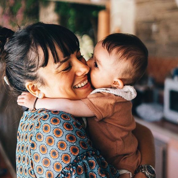 Alizée avec sa fille Maggy (6 mois), le 24 mai 2020.