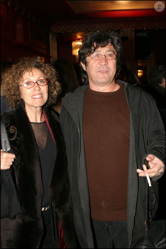 Mireille Dumas et son mari à la générale de la pièce Sortie de Scène à Paris
Bestimage