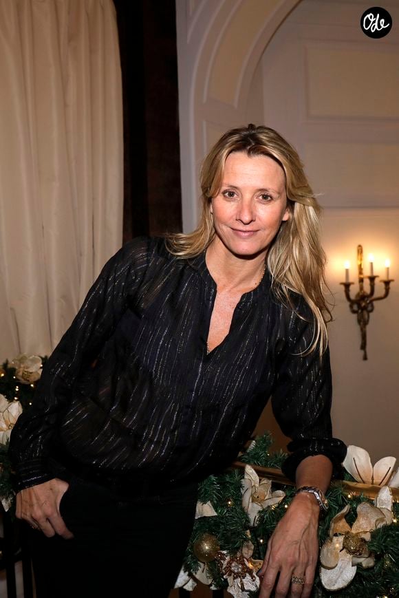 Forte d'un réseau florissant de 150 points de vente à travers le monde, l'entrepreneuse ne compte pas s'arrêter en si bon chemin. 

Exclusif - Sarah Lavoine Poniatowski - Les célébrités assistent au 42ème "Cocktail des Ecrivains", organisé par le Cercle MBC au Fouquet's à Paris, le 27 novembre 2019. CEDRIC PERRIN / BESTIMAGE