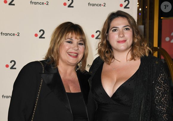 Michèle Bernier et Charlotte Gaccio lors de la 31ème cérémonie des Molières 2019 aux Folies Bergère à Paris, France, le 13 mai 2019. © Coadic Guirec/Bestimage