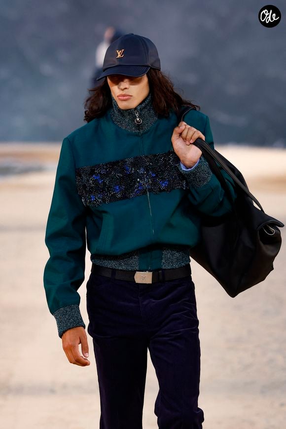 Défilé de mode Louis Vuitton Prêt à Porter Collection Homme Printemps/Été 2027 lors de la Fashion Week de Paris, à la Cité Internationale Universitaire de Paris, France, le 23 juin 2026. © Bestimage