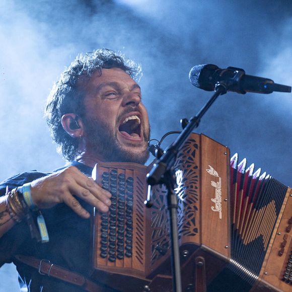 Claudio Capéo est en concert sur la scène du festival du Printemps de Pérouges au château de Saint Maurice de Remens le 29 juin 2024.
© Sandrine Thesillat / Panoramic / Bestimage