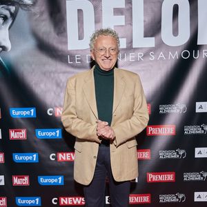 Exclusif - Nelson Monfort au photocall de la soirée Ciné-concert symphonique "Alain Delon, le dernier Samouraï" au Palais des congrès à Paris le 8 novembre 2024 le jour de son anniversaire.

© Jacovides / Moreau / Bestimage