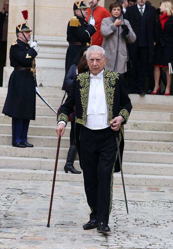 Mario Vargas Llosa fait son entrée à l'Académie française, le 9 février 2023. Comme le veut la tradition, l'auteur péruviano-espagnol, prix Nobel de littérature 2010, fera l'éloge de son prédécesseur, M.Serres, lors de son discours d'intronisation à l'Académie française.
© Dominique Jacovides / Bestimage