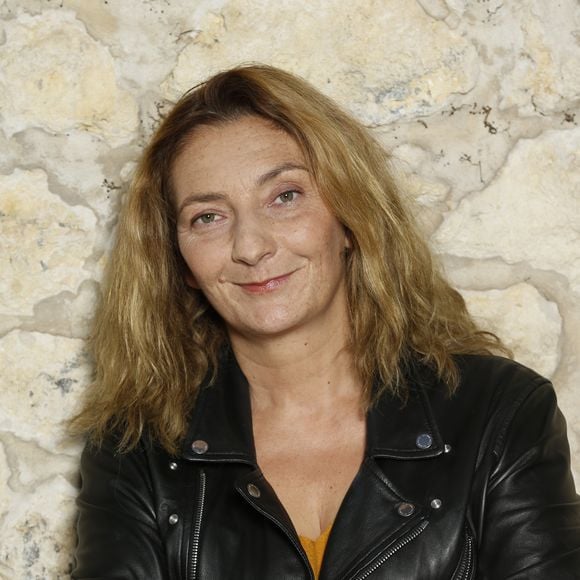Corinne Masiero ouvre les portes de sa résidence partagée dans le Nord-Pas-de-Calais.

Corinne Masiero. © Bestimage